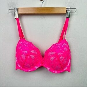 La Senza The Show Off Lace Floral Lace Push Up Bra Size 32DD pink